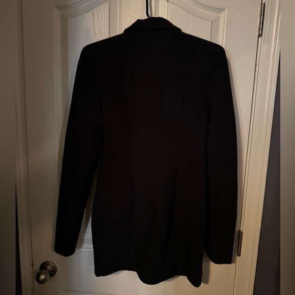 PrettyLittleThing Black Long Sleeve Dress - Picture 3 of 5